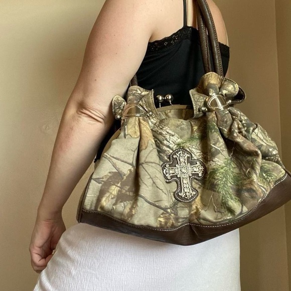 SOLD - Picture 7 of 8